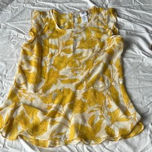 Cabi sunrise yellow floral top size small